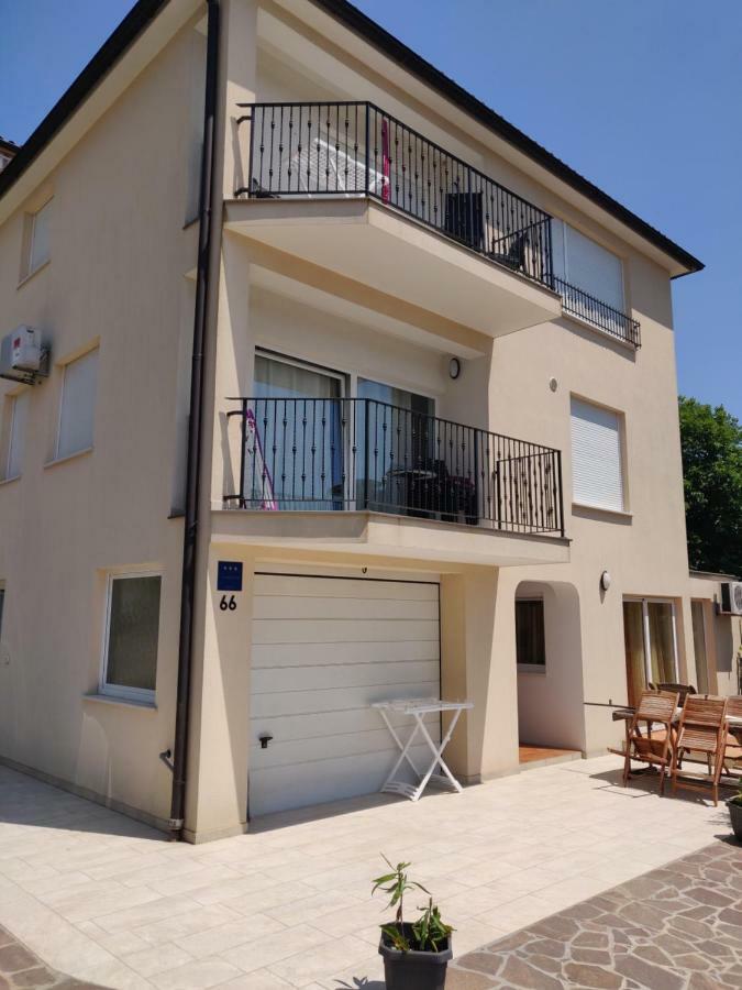 Apartment Greta,50 Meters To The Beach Banjole Exterior photo